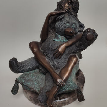 Sculpture intitulée "My beloved bear" par Serhii Brylov, Œuvre d'art originale, Bronze