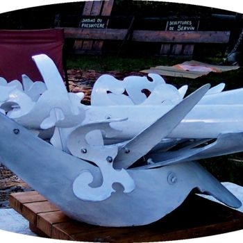 Sculpture titled "LA CORBEILLE DE MAR…" by Servin, Original Artwork, Plastic