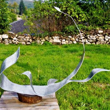 Skulptur mit dem Titel "Oiseau en rond" von Servin, Original-Kunstwerk, Aluminium