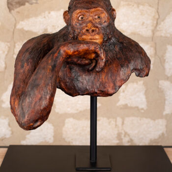 Scultura intitolato "Koko pensive" da Seys Sculpture, Opera d'arte originale, Terracotta