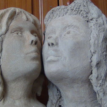 Sculpture titled "les deux soeurs" by Stephane Flouriot, Original Artwork, Terra cotta