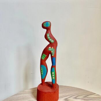 Скульптура под названием "Take it easy, Bidal" - Sha Kama, Подлинное произведение искусства, Дерево