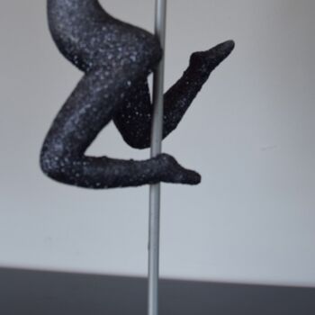 雕塑 标题为“Julietta” 由Shagmac, 原创艺术品, 树脂