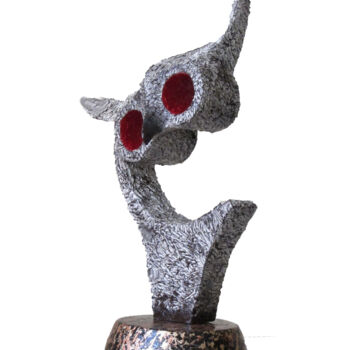 Escultura titulada "The Blind Owl" por Shahriar Aghakhani, Obra de arte original, Yeso
