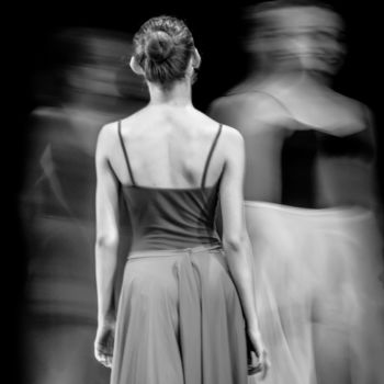 Photographie intitulée "Danse #11" par Sharlie Evans, Œuvre d'art originale, Photographie numérique