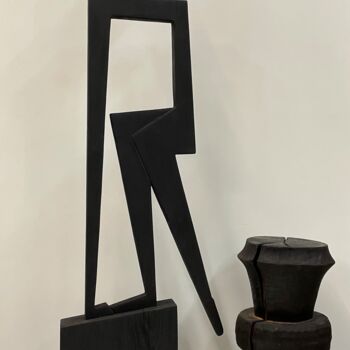 Sculpture intitulée ""HAVE A SEAT" Lady…" par Sheraya_berlin, Œuvre d'art originale, Bois
