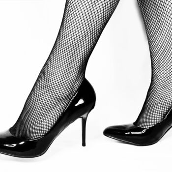 Photographie intitulée "Lady in Heels" par Shiro Lilium Art, Œuvre d'art originale, Photographie numérique