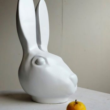 Rzeźba zatytułowany „White Rabbit” autorstwa Silvano Possenti, Oryginalna praca, Gips