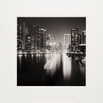 Fotografía titulada "Stop and Go, Dubai,…" por Gerald Berghammer, Obra de arte original, Fotografía analógica Montado en Car…