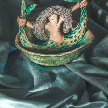 Skulptur mit dem Titel "piccola sirena" von Silvia Benfenati, Original-Kunstwerk, Keramik