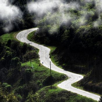 Fotografía titulada "Mountain road" por Simon Gaitanidis, Obra de arte original, Fotografía digital
