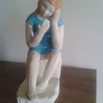 Sculpture titled "jeune fille et son…" by Simone Collet, Original Artwork, Terra cotta