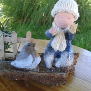 Sculpture intitulée "enfant et oiseau te…" par Simone Collet, Œuvre d'art originale, Terre cuite