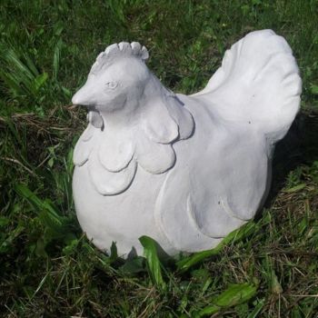 Sculpture titled "grosse poule blanch…" by Simone Collet, Original Artwork, Terra cotta