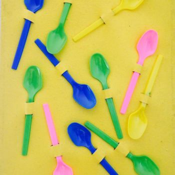 Sculpture titled "spoon for food colo…" by Simonpietro. Simonpeter., Original Artwork, Spray paint