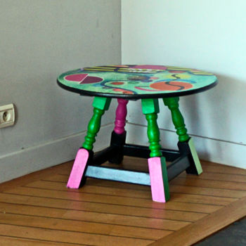 「Table des rondeurs…」というタイトルのデザイン Sinkié.によって, オリジナルのアートワーク, 家具