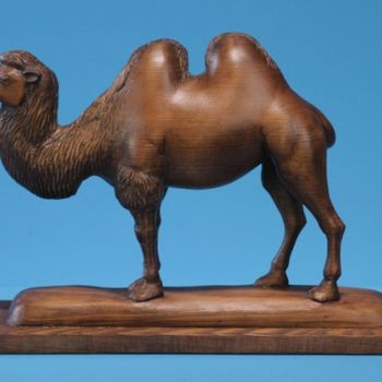 Скульптура под названием "Верблюд" - Сергей Чеченов, Подлинное произведение искусства, Дерево