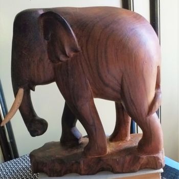 Sculptuur getiteld "elephant 2" door Esko, Origineel Kunstwerk, Hout