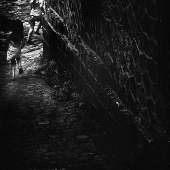 "Jeux a Montmartre" başlıklı Fotoğraf Sol Marrades tarafından, Orijinal sanat, Analog Fotoğrafçılık