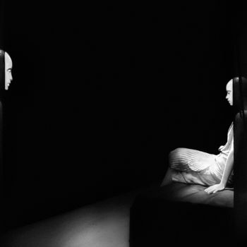 Photographie intitulée "The night is for dr…" par Sol Marrades, Œuvre d'art originale