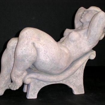 Sculptuur getiteld "Reclining III" door Natalia Shapira, Origineel Kunstwerk