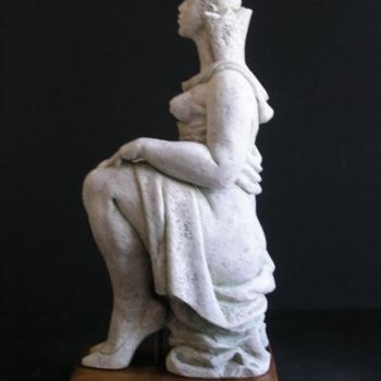 Sculpture titled "Qween of Spades" by Natalia Shapira, Original Artwork