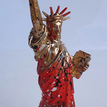 Escultura titulada "SPACO - statue libe…" por Spaco, Obra de arte original, Resina