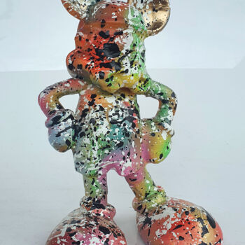 Sculpture titled "SPACO Mickey stormt…" by Spaco, Original Artwork, Resin