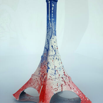 Sculpture titled "SPACO    Tour Eiffe…" by Spaco, Original Artwork, Paper maché