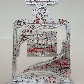 Sculpture titled "SPACO - N°5 Chanel…" by Spaco, Original Artwork, Resin