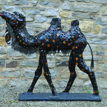 Sculpture titled "Le chameau" by Stanko Kristic, Original Artwork, Metals