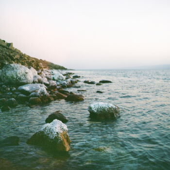 Fotografia intitolato "Dead Sea" da Stefana Savic, Opera d'arte originale, fotografia a pellicola