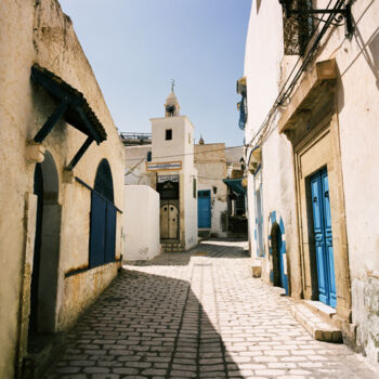 Photographie intitulée "Medina of Sousse" par Stefana Savic, Œuvre d'art originale, Photographie argentique