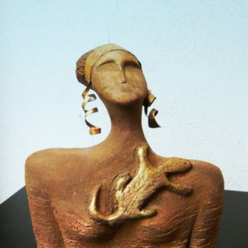 Скульптура под названием "Tanit 6" - Stefania Sergi, Подлинное произведение искусства, Терракота
