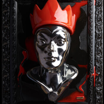 Scultura intitolato "Regina cattiva" da Stefano Macrì, Opera d'arte originale, Ceramica Montato su Metallo