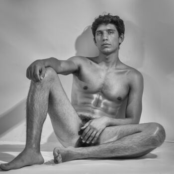 Sitting and waiting. Male nude photography
