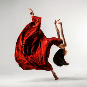 Fotografia zatytułowany „red dance explosion…” autorstwa Vadim Stein, Oryginalna praca, Fotografia cyfrowa