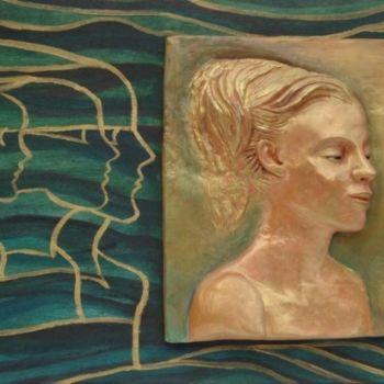 Scultura intitolato "Golden woman" da Stellina Cirincione, Opera d'arte originale