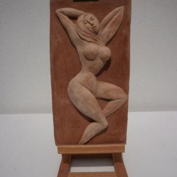 Scultura intitolato "la modella" da Stellina Cirincione, Opera d'arte originale, Terracotta