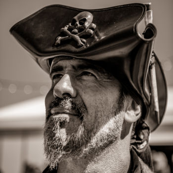 Photography titled "maudits-pirates.jpg" by Stéphane Muzzin, Original Artwork