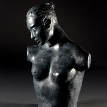 Sculptuur getiteld "jeune femme" door Stephane Renaud, Origineel Kunstwerk, Gietwerk