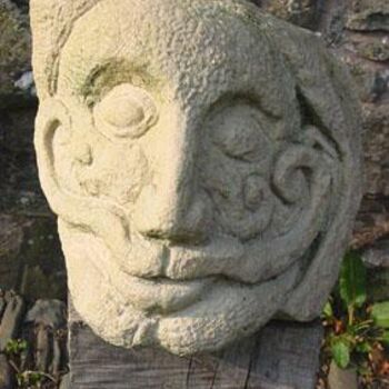 Sculptuur getiteld "Celtic Head" door Stephen West, Origineel Kunstwerk, Steen