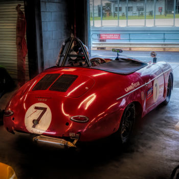 Photographie intitulée "Porsche 356 Speedst…" par Stuart Row, Œuvre d'art originale, Photographie manipulée