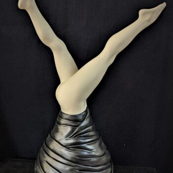 「Enveloppement 1」というタイトルの彫刻 Sylvie Bourély (SB)によって, オリジナルのアートワーク, テラコッタ