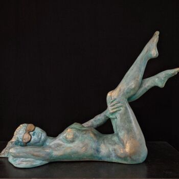 Sculptuur getiteld "Universelle" door Sylvie Bourély (SB), Origineel Kunstwerk, Klei