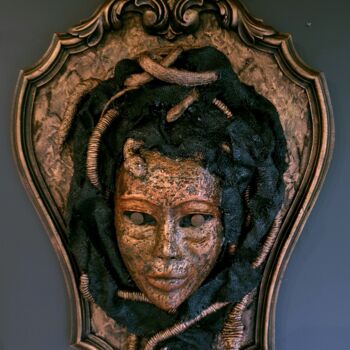 Sculpture intitulée "Medusa" par Sylvie Bublex, Œuvre d'art originale, Papier mâché