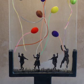 Skulptur mit dem Titel "Lâcher de ballon" von Pierre Locci, Original-Kunstwerk, Harz