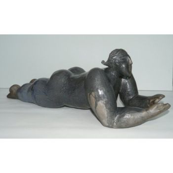 Skulptur mit dem Titel "BAIGNEUSE" von Sylviehebrard, Original-Kunstwerk, Keramik