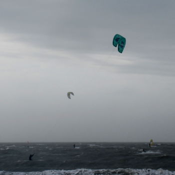 Fotografie getiteld "kitesurfing" door Tom Schrijver, Origineel Kunstwerk, Digitale fotografie