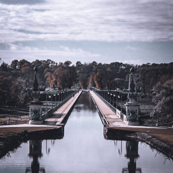 Fotografia intitolato "Pont Canal" da Taïka, Opera d'arte originale, Fotografia digitale